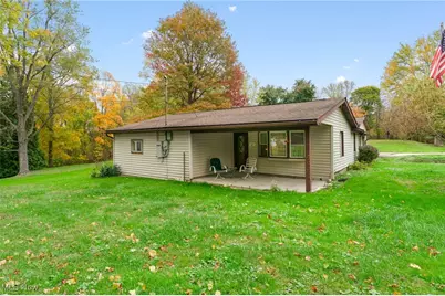 365 Lyons Avenue, East Palestine, OH 44413 - Photo 1