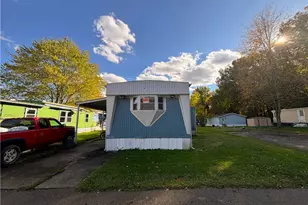 57 Redwood Dr, Beloit, OH 44609 - Photo 2