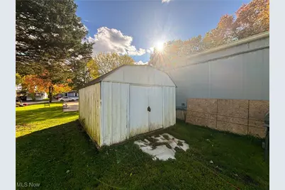 57 Redwood Drive, Beloit, OH 44609 - Photo 6