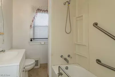 934 E 223rd Street, Euclid, OH 44123 - Photo 18