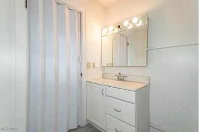 934 E 223rd Street, Euclid, OH 44123 - Photo 12