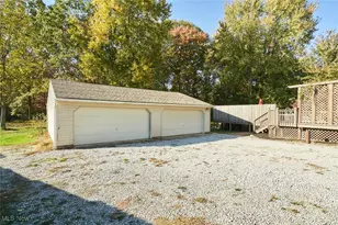 1422 Slagle Dr, Akron, OH 44312 - Photo 20