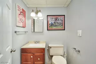 1422 Slagle Dr, Akron, OH 44312 - Photo 16