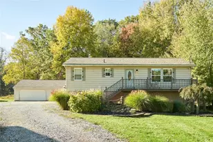 1422 Slagle Dr, Akron, OH 44312 - Photo 2