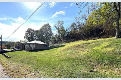 154 Alta Street, Weirton, WV 26062 - Photo 18