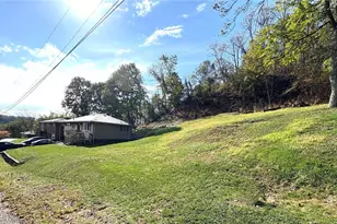 154 Alta St, Weirton, WV 26062 - Photo 18