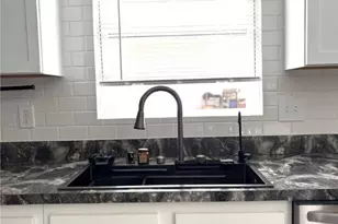 1054 Karen Dr, Akron, OH 44313 - Photo 10