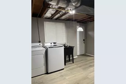 1054 Karen Drive, Akron, OH 44313 - Photo 26