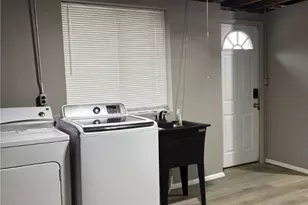 1054 Karen Dr, Akron, OH 44313 - Photo 26