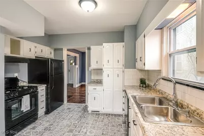 15400 Hilliard Road, Oakwood, OH 44107 - Photo 14