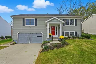 2183 Plymouth Ln, Cuyahoga Falls, OH 44221 - Photo 1