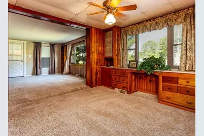 300 South State Street, Wellington, OH 44090 - Photo 6