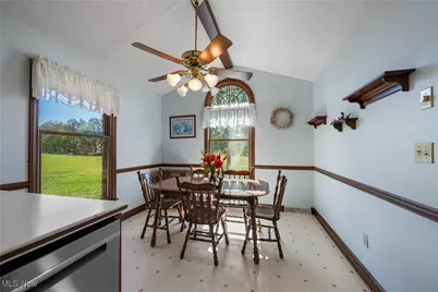 2116 Prysi Road NW, Sugarcreek, OH 44681 - Photo 12