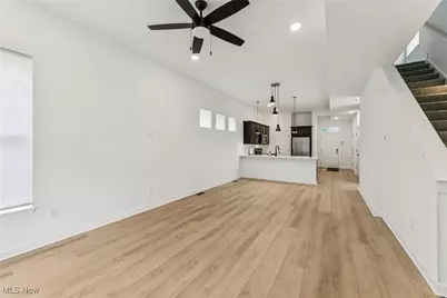 2244 E 100 Th Street, Loveland, OH 44106 - Photo 8