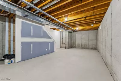 2244 E 100 Th Street, Loveland, OH 44106 - Photo 36