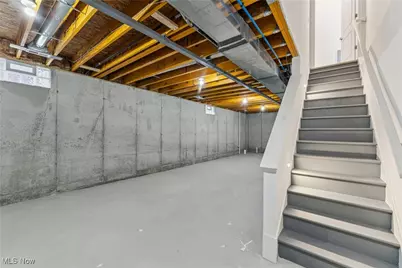 2244 E 100 Th Street, Loveland, OH 44106 - Photo 34