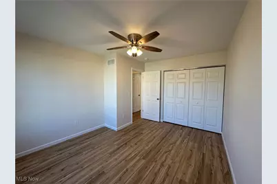 42 E Wilson Street, Struthers, OH 44471 - Photo 20