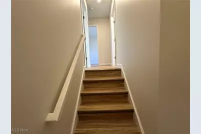 42 E Wilson Street, Struthers, OH 44471 - Photo 14