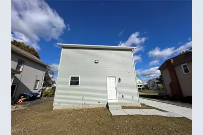 42 E Wilson Street, Struthers, OH 44471 - Photo 4