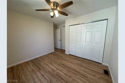 42 E Wilson Street, Struthers, OH 44471 - Photo 22