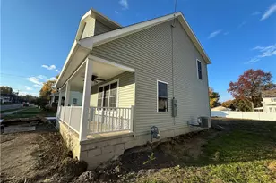 324 S 15th St, Sebring, OH 44672 - Photo 2