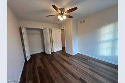 210 Granada Avenue, Youngstown, OH 44504 - Photo 18