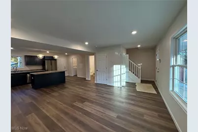 210 Granada Avenue, Youngstown, OH 44504 - Photo 8