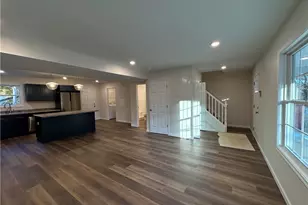 210 Granada Ave, Youngstown, OH 44504 - Photo 8