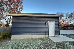 210 Granada Ave, Youngstown, OH 44504 - Photo 6