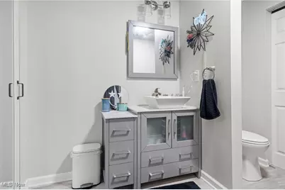 3917 Cayugas Drive, Akron, OH 44319 - Photo 32