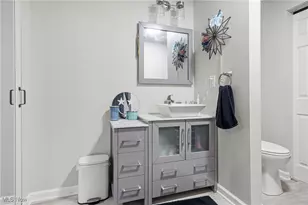 3917 Cayugas Dr, Akron, OH 44319 - Photo 32