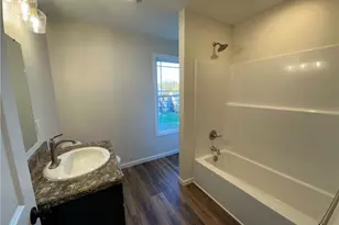 215 Upland Ave, Youngstown, OH 44504 - Photo 14