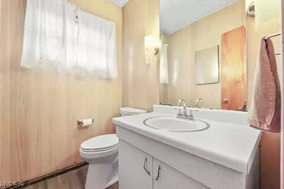 2195 Blenheim Avenue, Alliance, OH 44601 - Photo 18