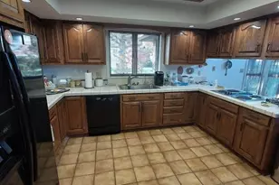 221 Rosemont Ave, Steubenville, OH 43952 - Photo 4