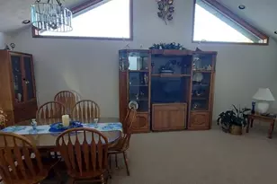 221 Rosemont Ave, Steubenville, OH 43952 - Photo 6