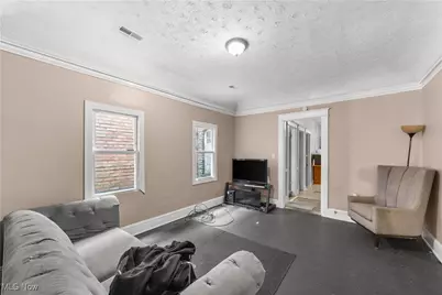 5217 Broadway Avenue, Loveland, OH 44127 - Photo 32