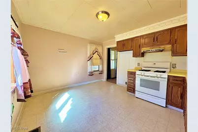 48375 Telegraph Road, Amherst, OH 44001 - Photo 8