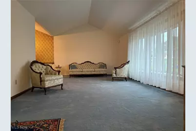 340 McEvoy Court, Niles, OH 44446 - Photo 4