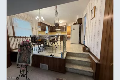 340 McEvoy Court, Niles, OH 44446 - Photo 8