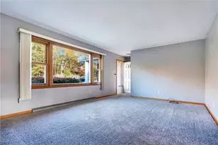 1990 Tricaso Dr, Green, OH 44720 - Photo 4