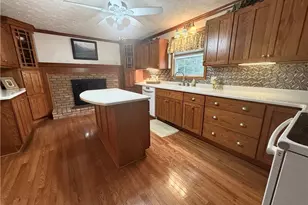 1037 Canyon St NE, Uniontown, OH 44685 - Photo 8