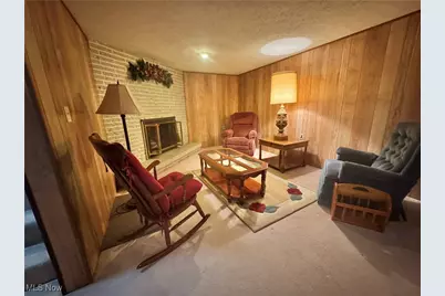 1037 Canyon Street NE, Uniontown, OH 44685 - Photo 20