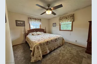 1037 Canyon Street NE, Uniontown, OH 44685 - Photo 14