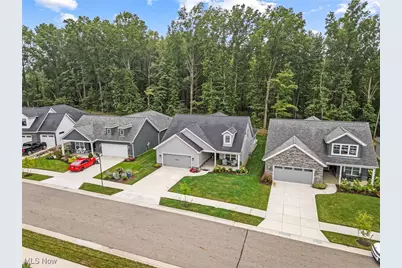 2080 Hawthorn Court, North Canton, OH 44720 - Photo 2