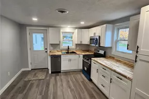 4 Chestnut St, Marshallville, OH 44645 - Photo 4