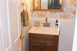 185 N Bissell Rd, Aurora, OH 44202 - Photo 8