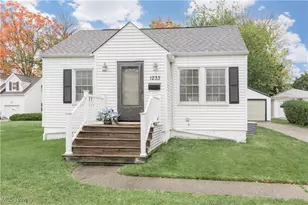 1233 Summit Dr, Loveland, OH 44124 - Photo 1