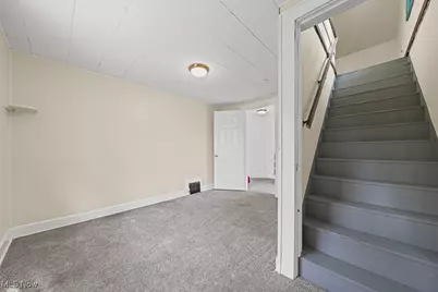 2209 25th Street SW, Akron, OH 44314 - Photo 32