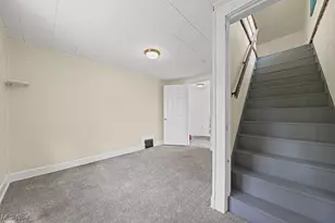 2209 25th St SW, Akron, OH 44314 - Photo 32