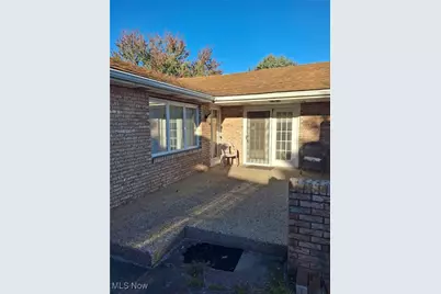 128 Leech Street, Weirton, WV 26062 - Photo 2